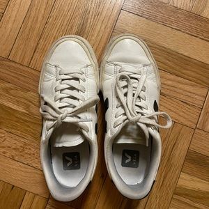 Veja Campo sneakers size 36( US 6)